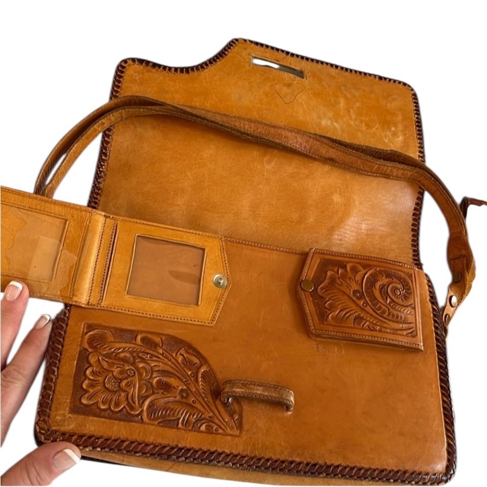 Gaitan 2 pc hand tooled vintage leather bag 4 sections plus pockets & wallet